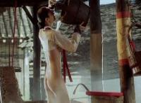 让东北女吐口水：女人口水的味道