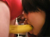 洞房之夜老妈亲自指导真实图片：结婚入洞房晚上做什么