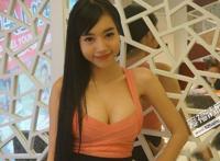 张筱雨妩媚人体艺术欣赏：越南大胆露鲍人体艺术