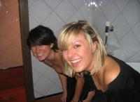 女人阴性部照片百度知道图片大全：女厕小便