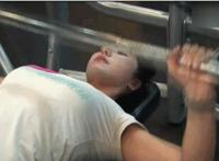 成人小说山野村妇：农村风流艳妇邪恶动态图