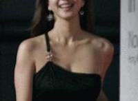 白袜白三角裤帅哥：白袜子帅哥的jb，帅哥被绑玩j