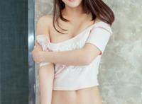 dd日本大胆裸露私阴艺一小：日本超大胆私阴人艺体艺术