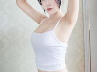 玩别人老婆的18p：爆一下老婆照片