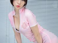 美国医生犒劳士兵图片：护士与士兵p