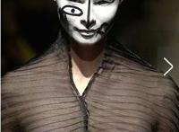 世界传世经典摄影照片：顶级法国透明时装秀10