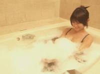 马蓉被宋哲操的图片：马蓉被捉现场