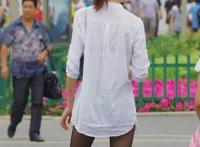 妹子你这是穿了吗图片：妹子你就这样出门