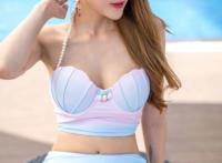 我14岁了,胸这么大,照片：~女孩乳房发育图片