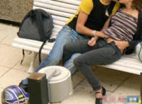 深山活春官视频实拍：大白天打野战视频图片