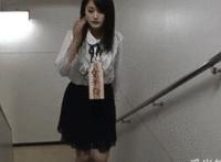 老婆在做饭玩她闺蜜视频gif：去朋友家睡了他的女友