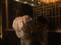 高潮动态图邪恶：女上男下动态图!