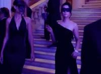 舅舅不要塞了～嗯～啊:嗯…舅舅不要舔那里