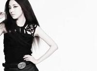 古代皇帝舔妃子的视频：古代皇帝折磨妃子视频