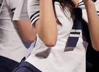 一个头两个大吃奶gif：闺蜜也想吃奶了