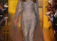 中国透明甩奶时装秀：薄纱无内衣透明时装秀