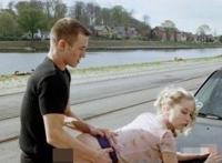 农村树林的龌龊事图片：农民工与妇女龌龊照片