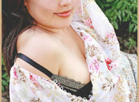 妈妈穿的太暴露附图：穿睡衣的妈妈照片