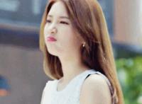 三人视频bangbangbang：三人床上视频