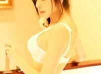 裸体巨乳美女写真视频：巨乳yulianova视频