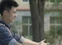 嗯不要那里塞葡萄草莓：乖一会就不疼了很快的