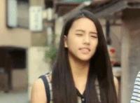 午夜快憣免费版iphone：大白天打野战视频电影里的啪啪镜头