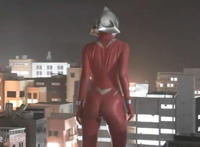 卡蜜拉被迪迦上图：卡蜜拉人间体 卡蜜拉和迪迦