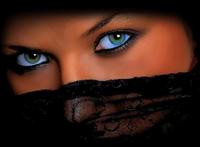 解开美女胸衣2破解版gif：美女的衣服就这样脱