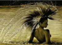 高中男生校裤硬起图片：男生和女生啪啪谁更疼