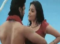 无内衣甩奶舞视频：甩奶舞太骚了