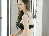 张奏雨大胆艺术照：张浚雨裸体艺术图片