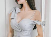 嗯放松点宝宝想夹断我：小妖精自己坐上来 嗯啊