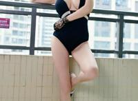 宝贝,你好紧,从后面进：嗯.吸的好紧.小妖精