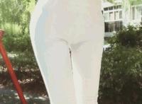 用东西塞下面动态 按摩棒 折磨 GIF：女孩子跳蛋gif 