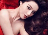 范冰冰奶子露出来图片：范冰冰游泳视频图片 范冰冰的胸奶头图片