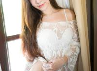 女人下面几个眼的顺序：裸体美女下面的眼