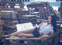 韩国女人大胆展阴|照片：女人长阴痉图片