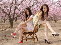 狗鞭卡女人屁股图片：女人用狗鞭安慰下部图 狗鞭锁住女人的图