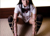 能控制肌肉男的芯片：肌肉男被虫子附身 蛊虫控制肌肉男