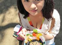 中国美女浓密黑鲍人体：广东东莞美女浓密黑鲍