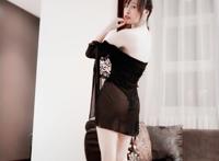 国模顶级掰瓣私拍20p：国模文雅娜掰阴50p图片