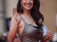 主持人没有戴胸罩 照片：不爱穿胸罩的主持人 中央5女主持人没戴胸罩