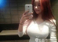 央视女主持人的事业线 ：整点财经大胸女主持人 央视哪个主持人胸大