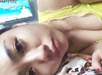 被男生抱住挣脱不了 gif：16左右女生第一次疼吗?