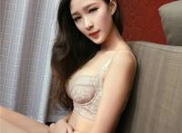 17岁的女孩全身照片：阴部的图片,无遮挡