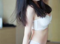 高跟鞋上的精华吧图片：脚上的的精华图片 女鞋子上的精华