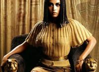 古埃及女人将献给牛（图），少女将身体献给金牛 古埃及金牛传说