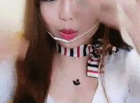 美女下面个洞照片：摸得我下面好湿怎么办