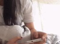 后入式XXOO丝袜动态图：GIF女上男下吃奶奶