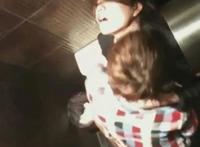 上海情侣扣下体小视频：实拍情侣活春KTV